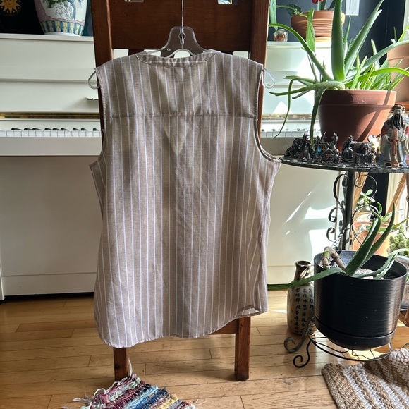 Tan Sleeveless Pullover Zip Down Blouse L - Picture 12 of 15